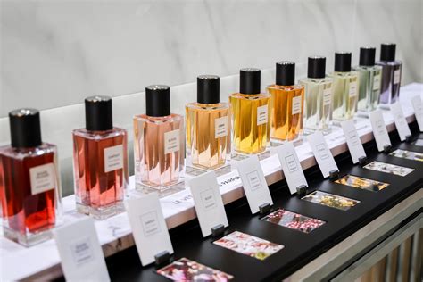 les vestiaires ysl david jones|Le Vestiaire Des Parfums .